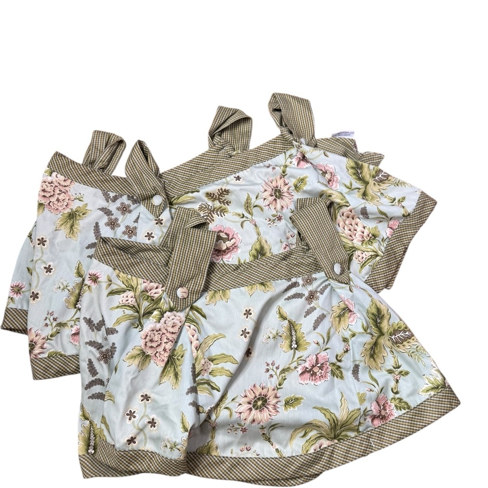 WAVERLY WILLIAMSBURG TAP TOP VALANCE WITH COVERED BUTTONS~GREEN FLORAL set of 2